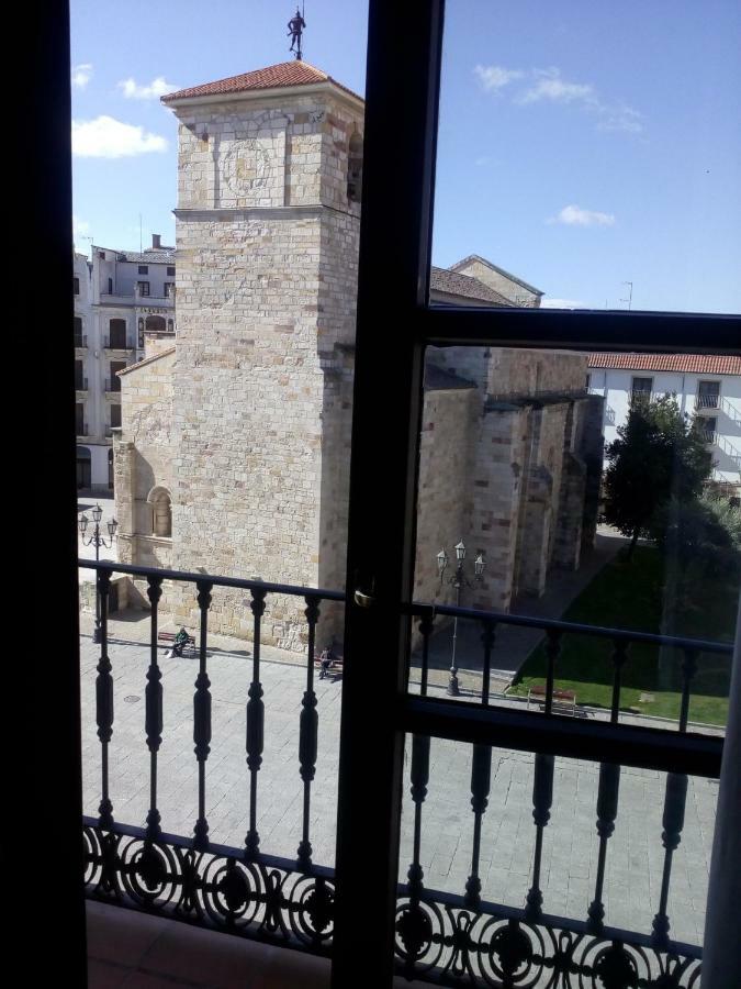 Apartamento Plaza Mayor Διαμέρισμα Θαμόρα Εξωτερικό φωτογραφία